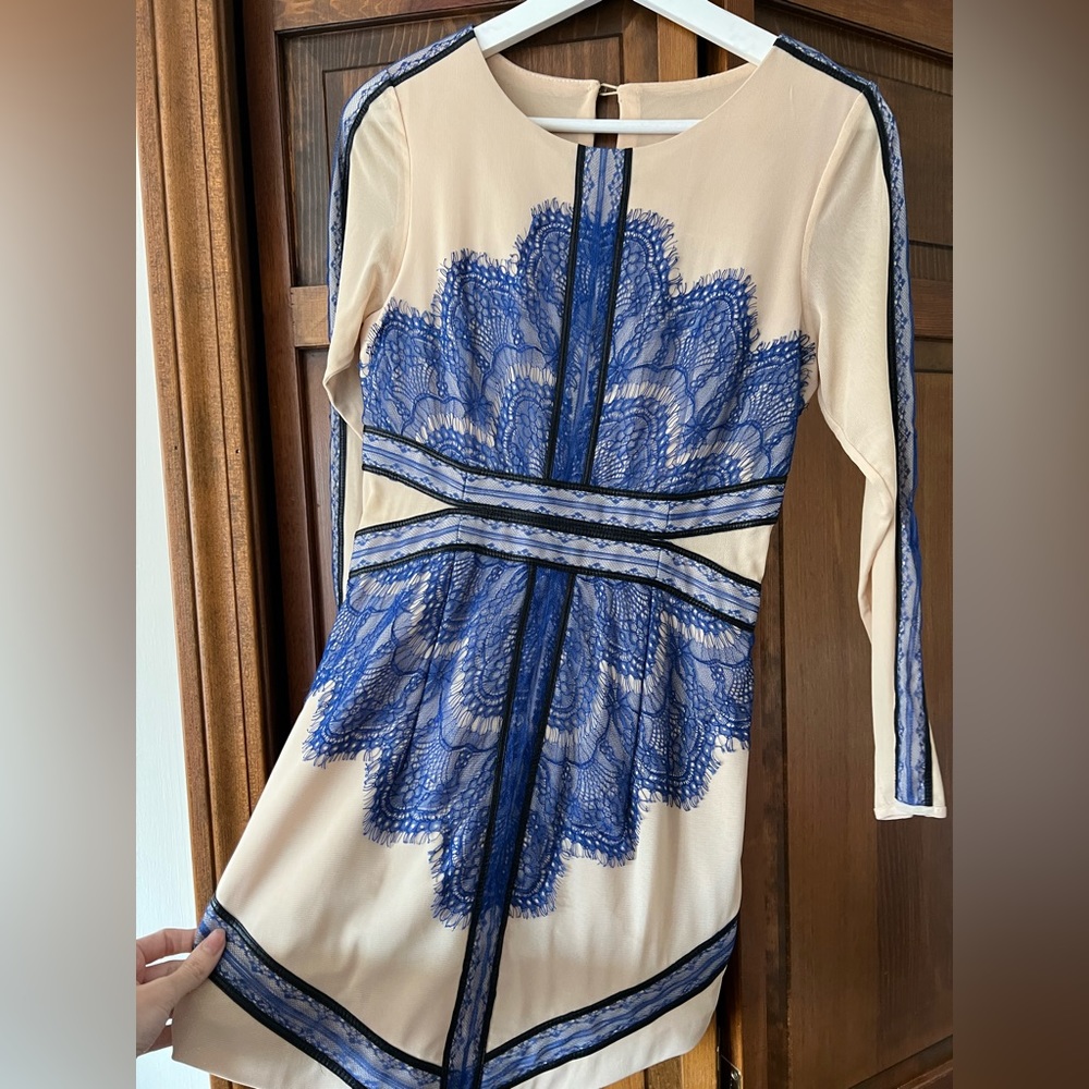 Mini dress